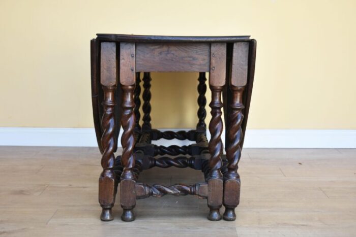 18th century english oak gate leg table 0973