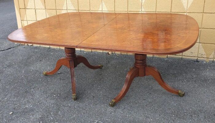 20th century henkel harris georgian style crossbanded and burl mahogany extension dining table 3859