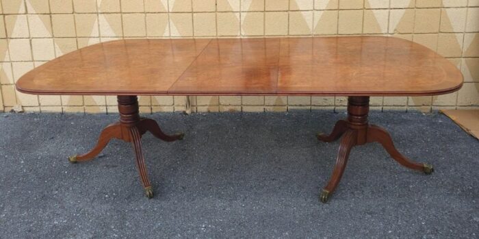 20th century henkel harris georgian style crossbanded and burl mahogany extension dining table 9275