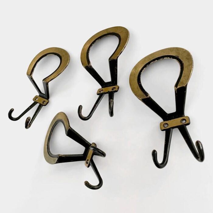 French Iron Loop Hooks 10 web master