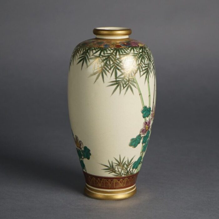 antique japanese meiji satsuma hand painted and gilt porcelain vase c1910 0459