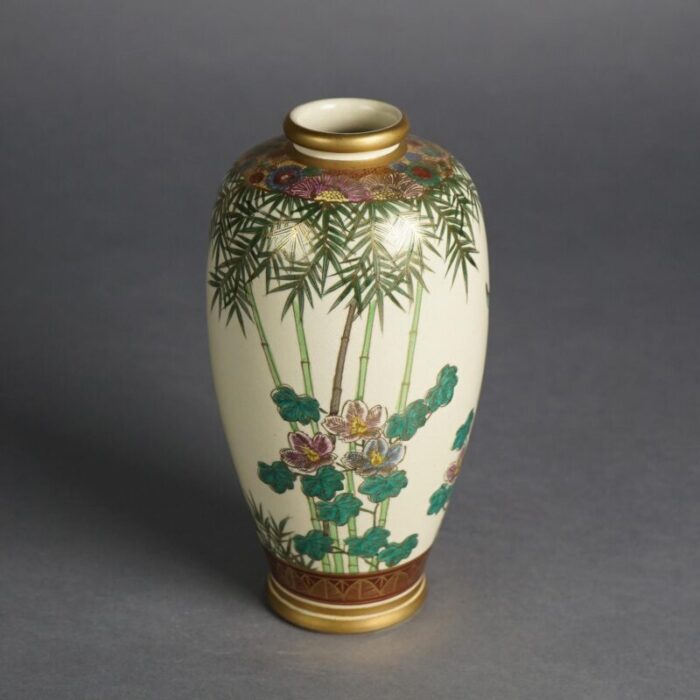 antique japanese meiji satsuma hand painted and gilt porcelain vase c1910 3076