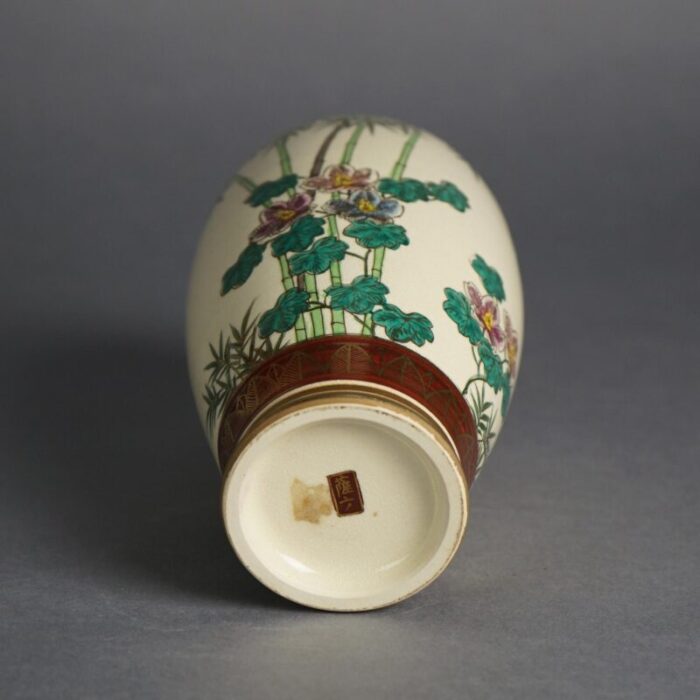 antique japanese meiji satsuma hand painted and gilt porcelain vase c1910 3839