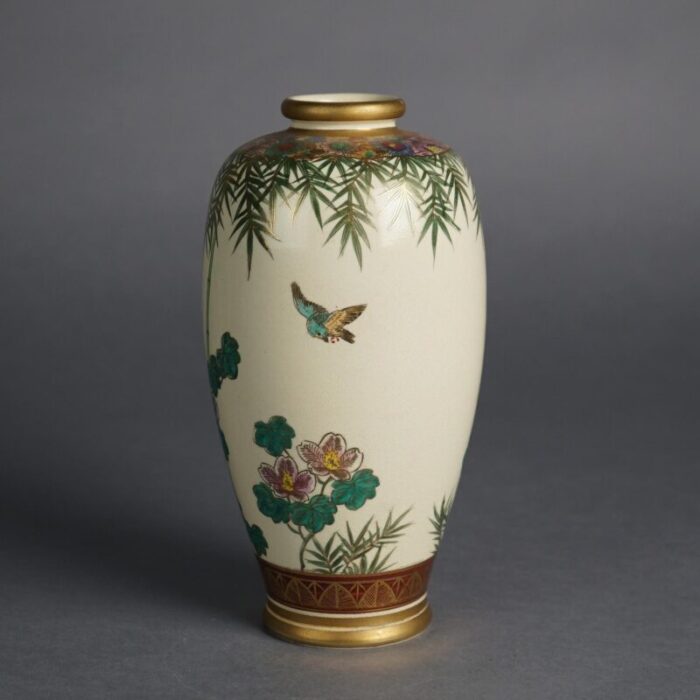 antique japanese meiji satsuma hand painted and gilt porcelain vase c1910 4594