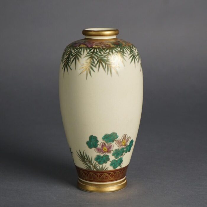 antique japanese meiji satsuma hand painted and gilt porcelain vase c1910 6891