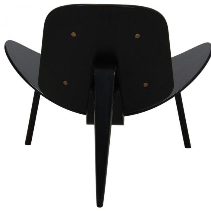 black shell chair in natural leather by hans wegner 2000s 0823