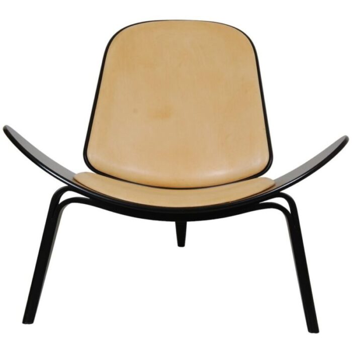 black shell chair in natural leather by hans wegner 2000s 9097