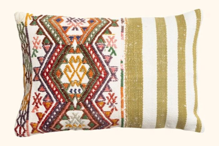 cilvenaz kilim cushion 1