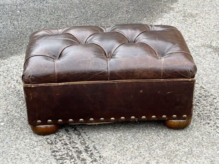 foot stool in brown leather 0039