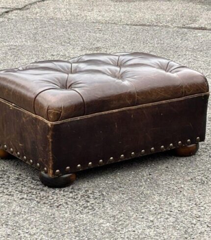 foot-stool-in-brown-leather-9216.jpg