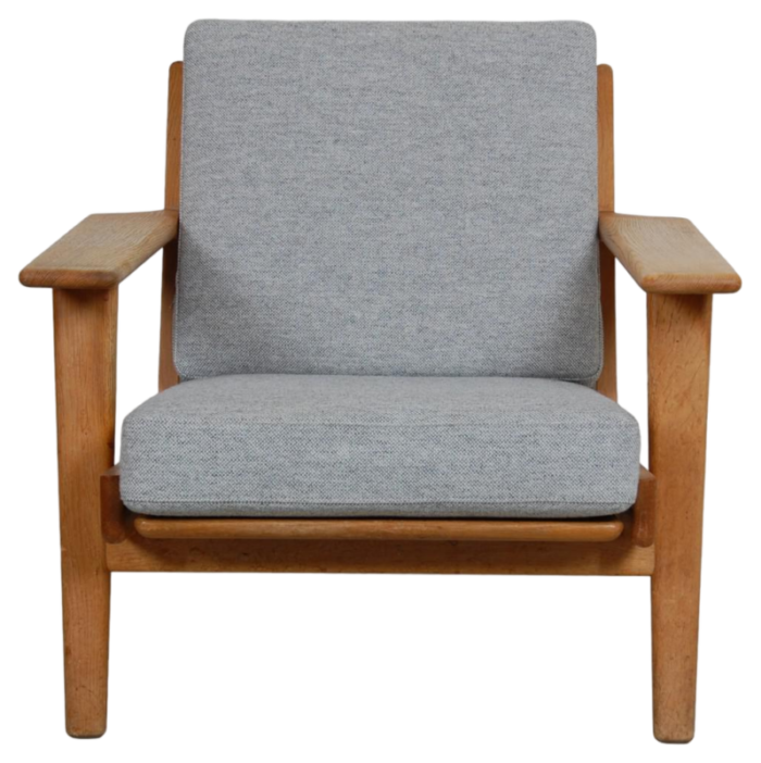 ge 290 lounge chair of oak and hallingdal fabric by hans wegner 1990s 0660