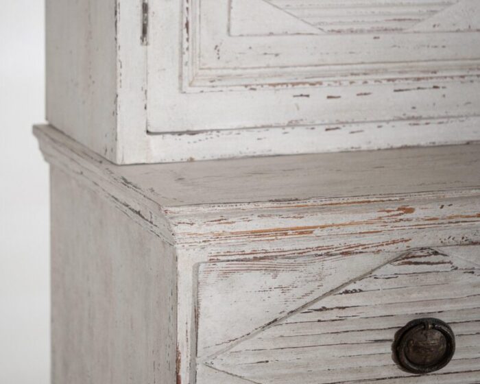 gustavian cabinet with carvings 4214