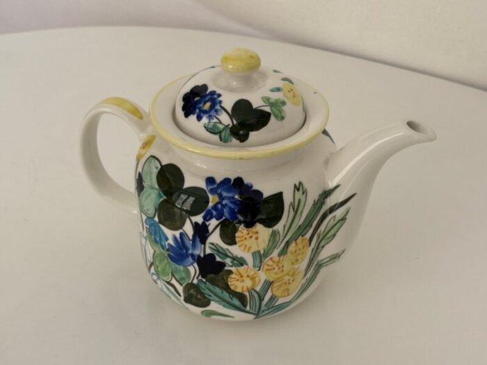 handpainted pitcher by dorrit von fieandt for arabia 3