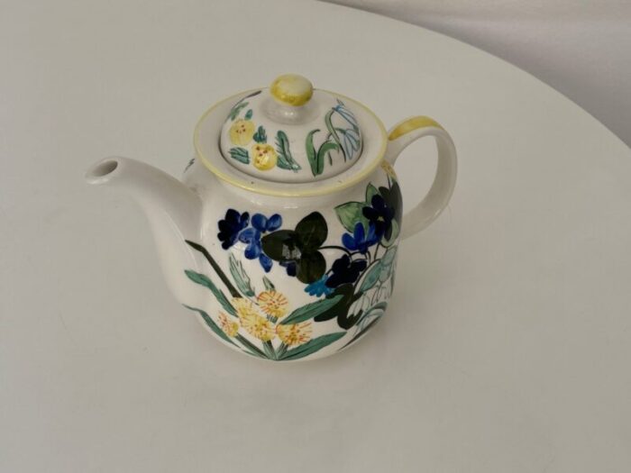 handpainted pitcher by dorrit von fieandt for arabia 9