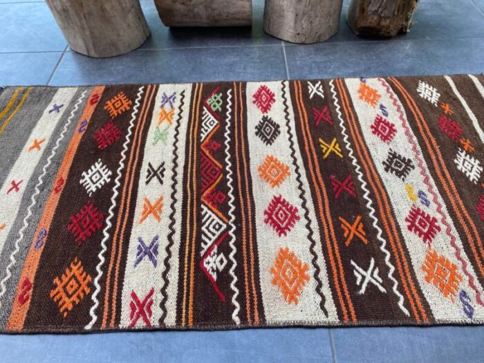 handwoven bohemian vintage kilim rug 5428