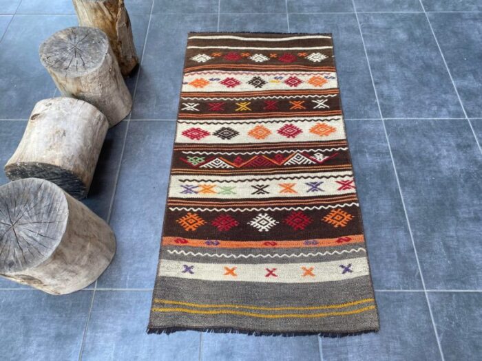 handwoven bohemian vintage kilim rug 8674