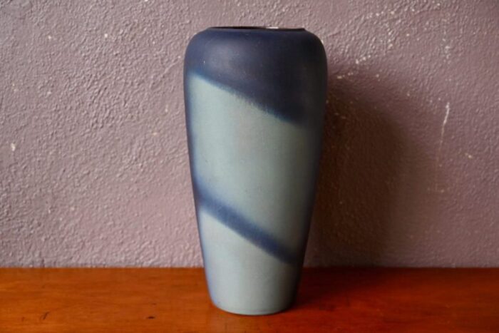 large blue vase from bay keramik 1