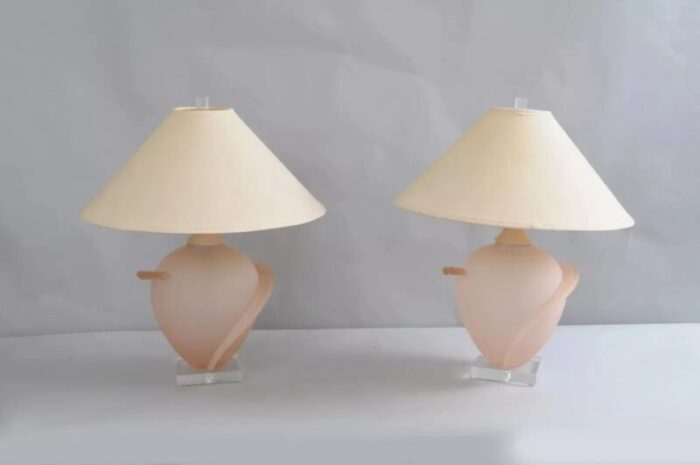 late 20th century hollywood regency pink satin frosted glass table lamps with lucite base a pair 9697