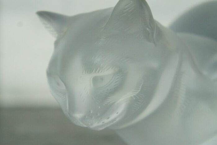 late 20th century lalique france frosted crystal crouching cat chat crouche figurine 11602 3344