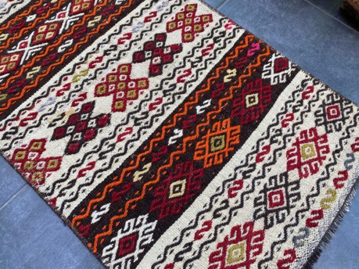 oushak vintage area kilim rug 3612