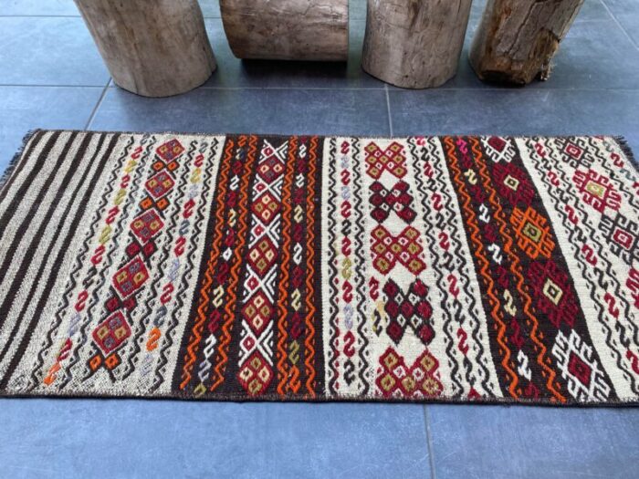 oushak vintage area kilim rug 9512