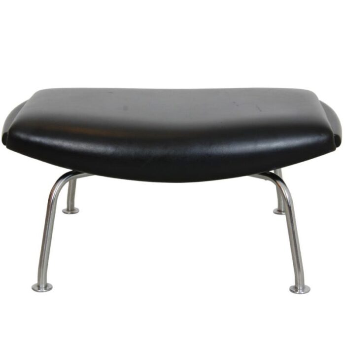 ox chair foot stool in black leather by hans wegner 2248