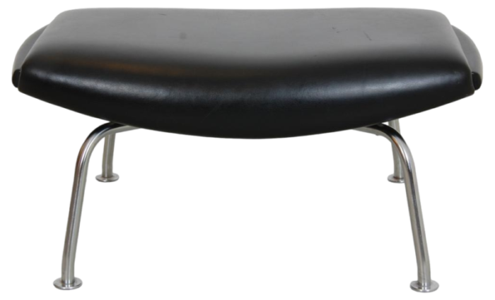 ox chair foot stool in black leather by hans wegner 2299