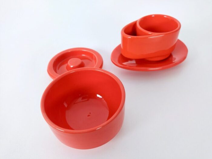 postmodern vermilion cups sugar bowl and plate by parravicini italy set of 14 4