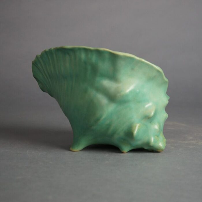 roseville art pottery conch shell peony in green circa 1942 2104