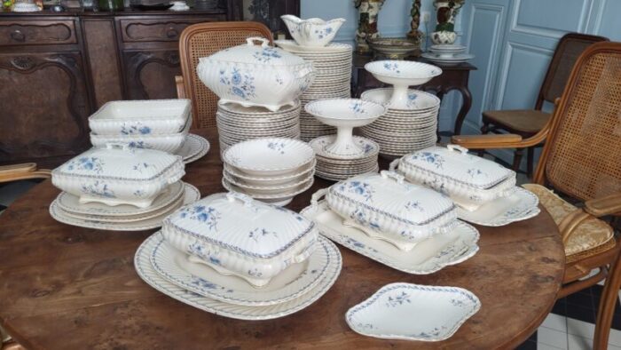 table service 1890s set of 115 30