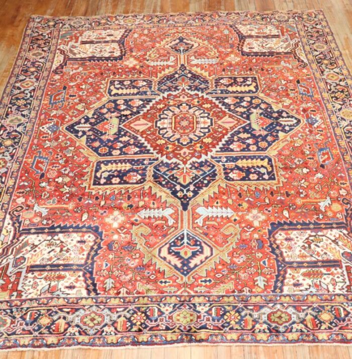 traditional antique heriz rug 84 x 109 0166