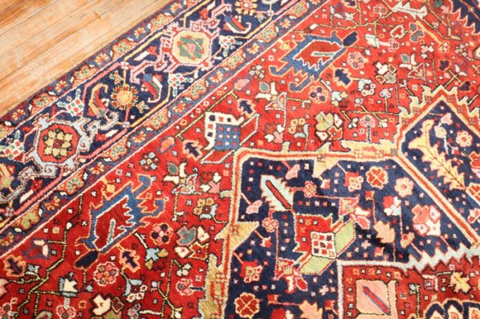 traditional antique heriz rug 84 x 109 5422