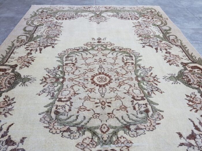 vintage area rug 1960s 2