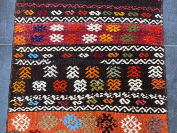 vintage flower pattern kurdish kilim rug 3063