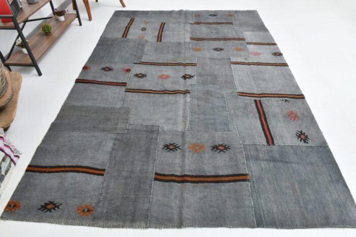 vintage hemp rug in grey 3