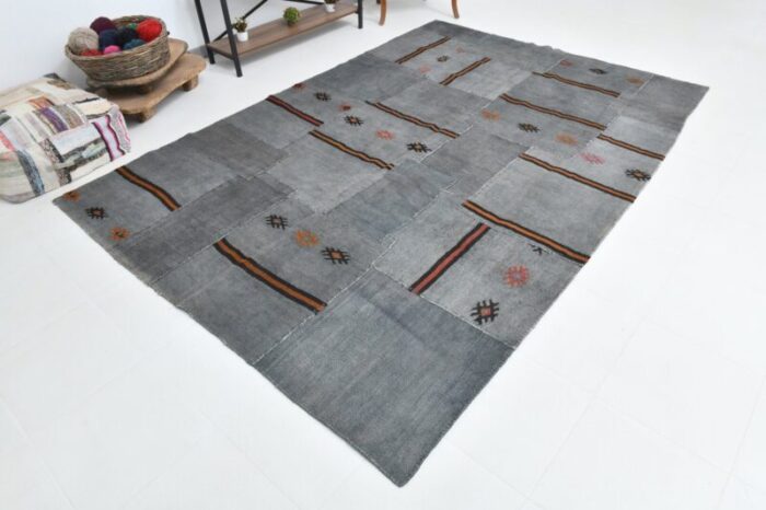 vintage hemp rug in grey 4