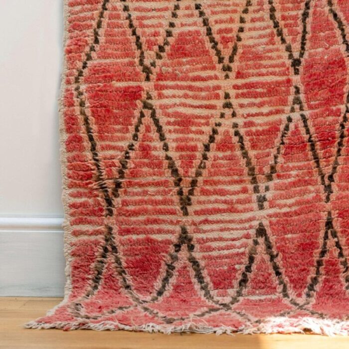 vintage wobbly wool moroccan rug 9547